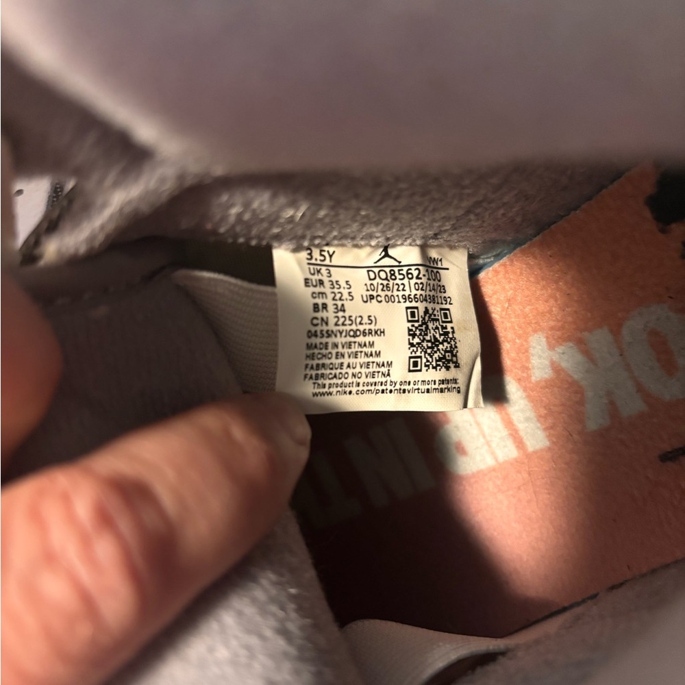 Kids Nike Air Jordan Retro 2 - Picture 10 of 11